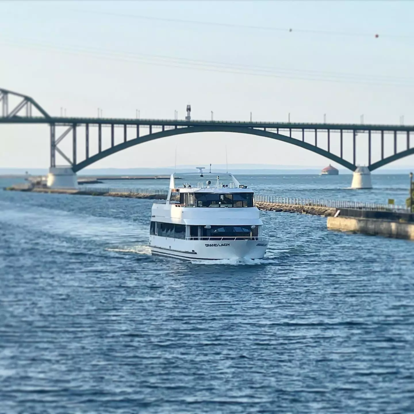 1 Child or 1 Adult Tour for Weekend River or Harbor History Cruise
