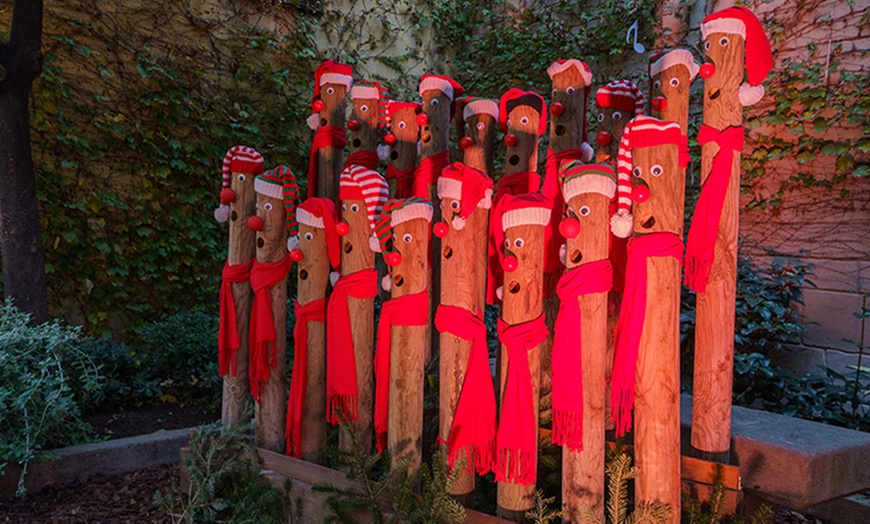 Image 5: "Natalis": entrada de 1 día para niño, adulto o pack en Poble Espanyol
