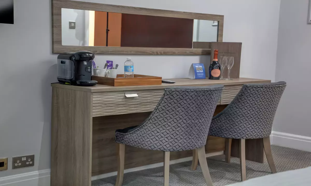 Greater Manchester: Stay with Breakfast