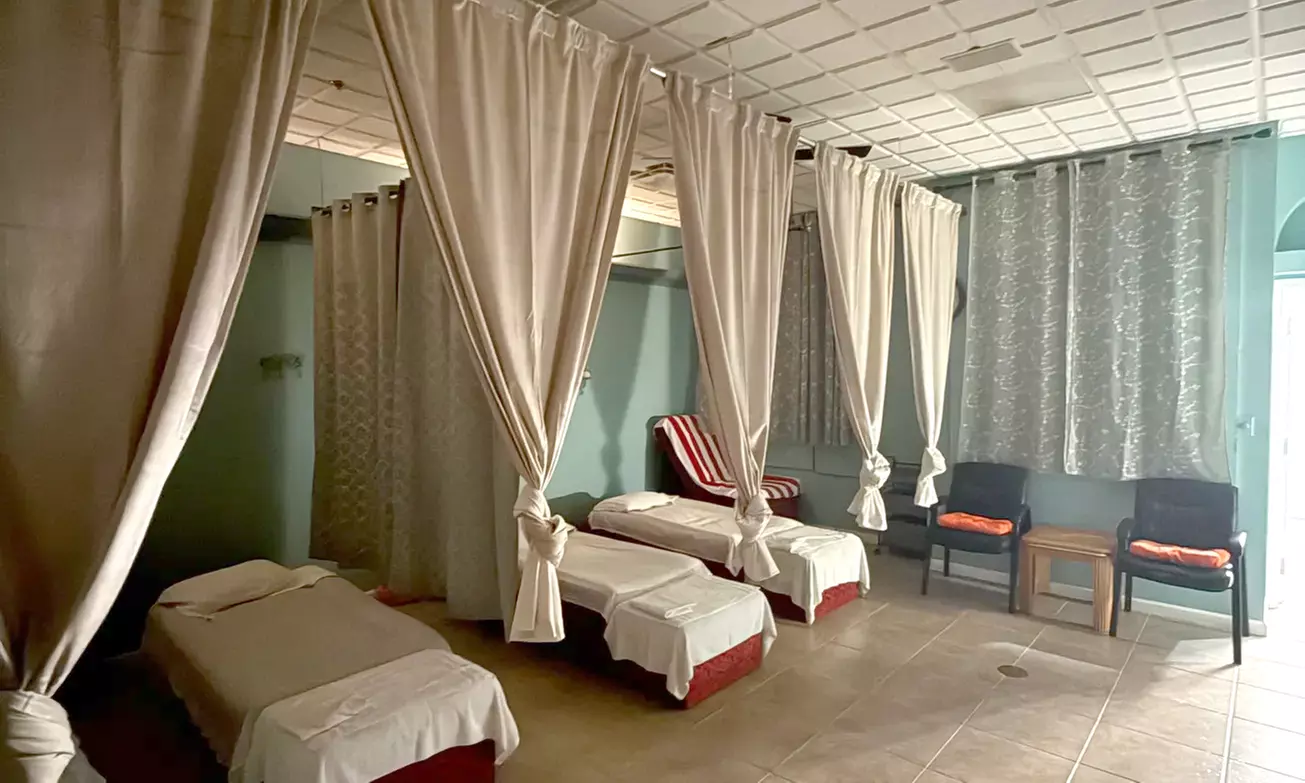 Choose Your Perfect Foot Reflexology Session: 60 or 90 Minutes