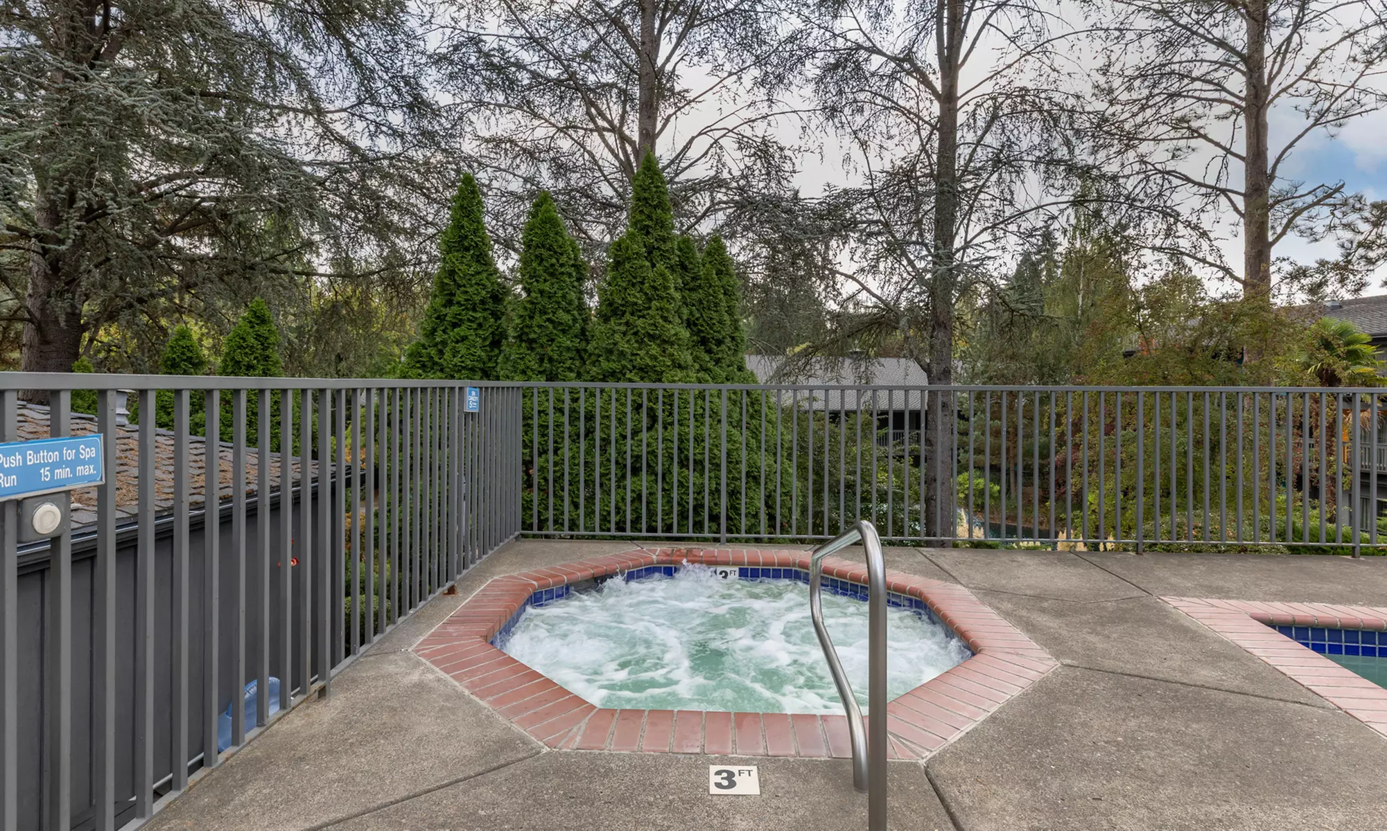 Member Pricing: Relaxing Portland-Area Stay w/ Pool & Free Breakfast