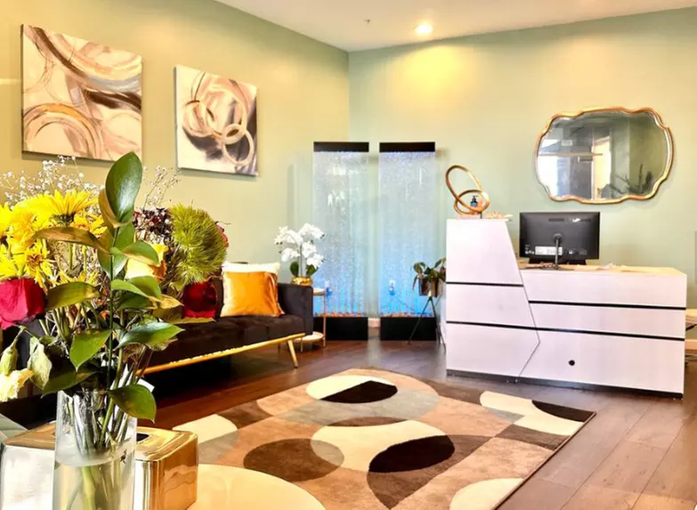 60 Min Swedish, Hot Stone, or Deep Tissue Massage for One or Couples 