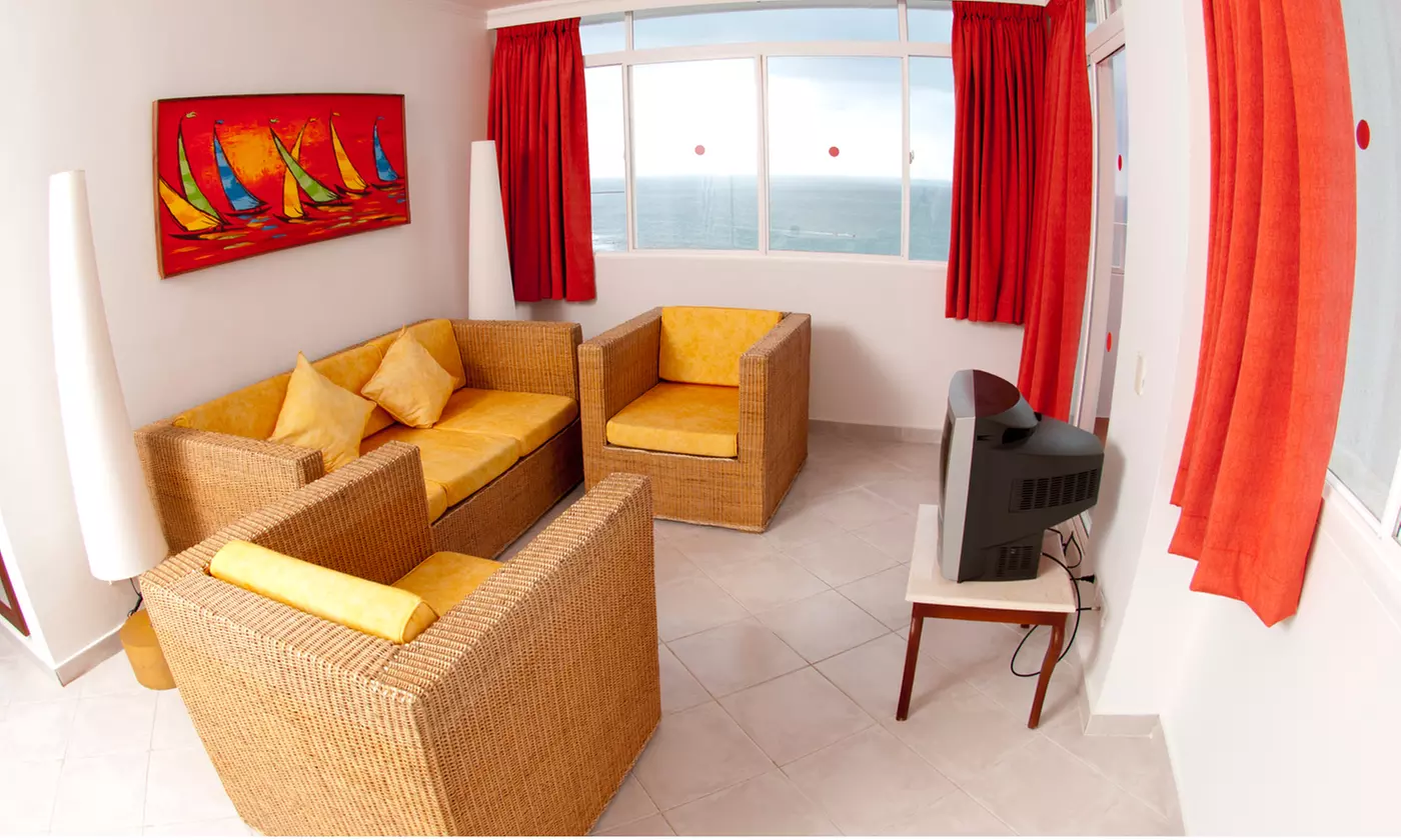 ✈ All-Inclusive Decameron Cartagena Stay with Air from Travel by Jen