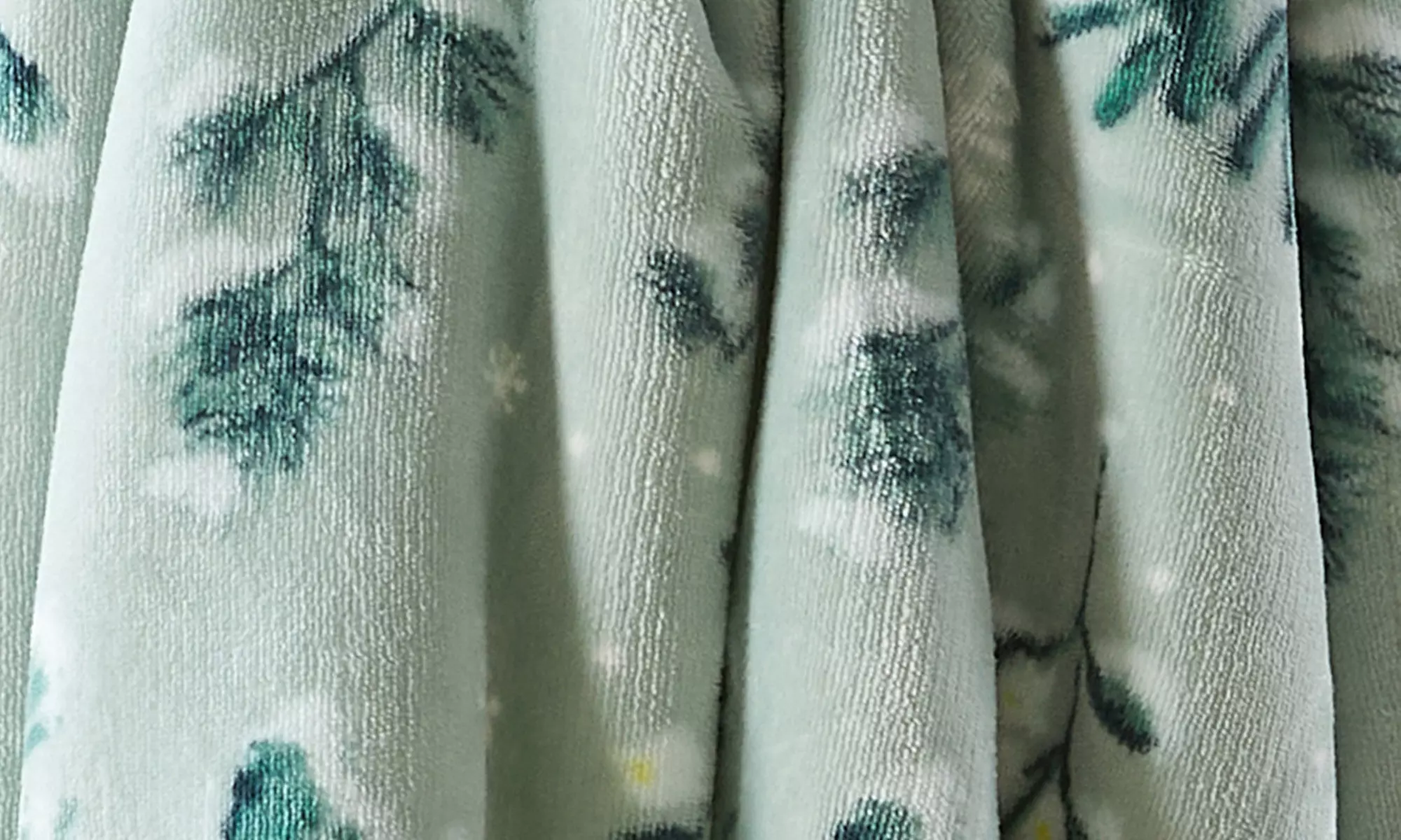 Cozy Plush Velvet & Sherpa Reversible Throw Blanket