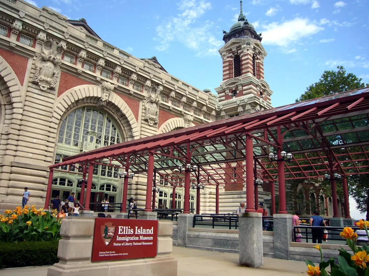 Official Statue of Liberty & Ellis Island Admission + Round Trip Ferry
