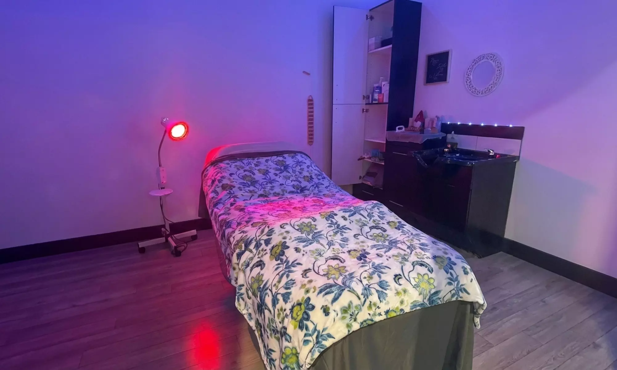 Relax with Professional 60/90/120-minute Combination Massage Sessions