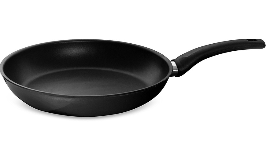 Image 3: Heavy-Duty Frying Pans