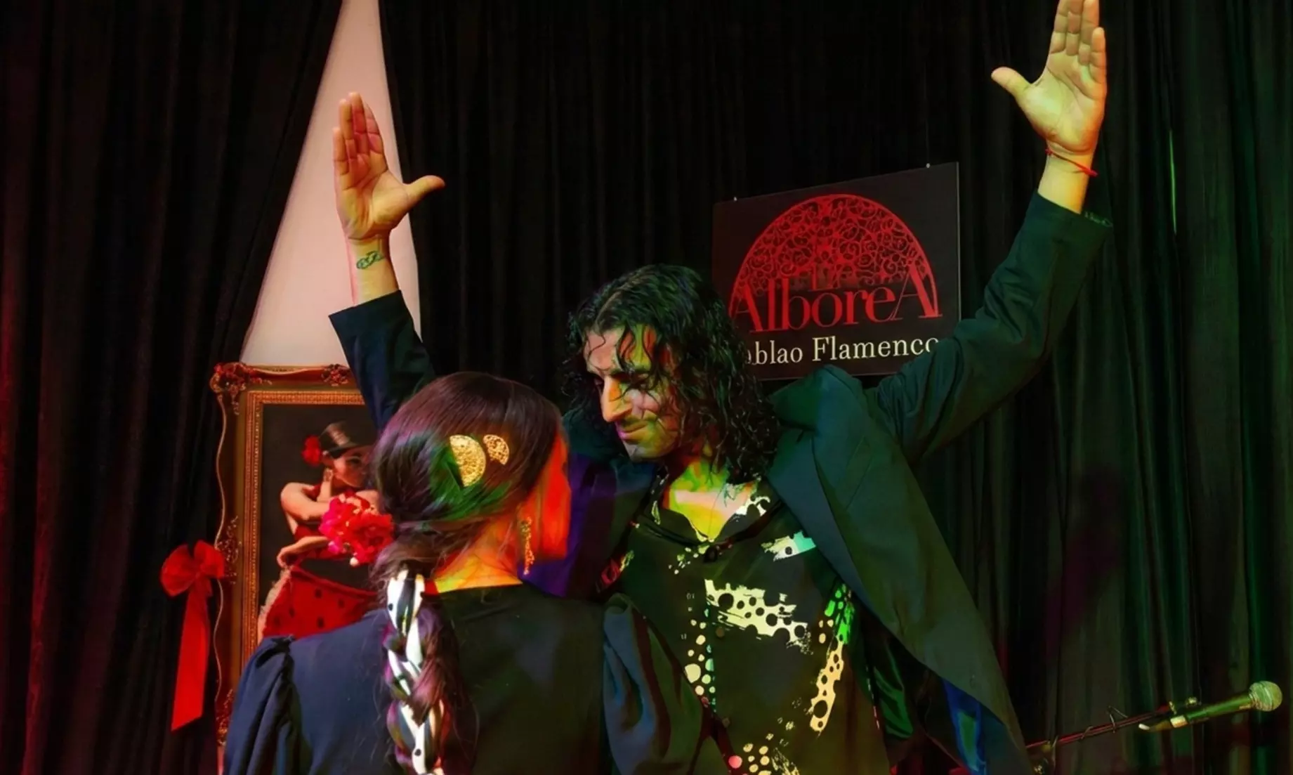 Espectáculo de flamenco en directo con cante, baile y guitarra