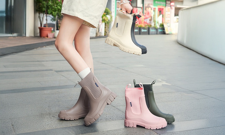 Image 15: Women's Chelsea Rain Boots