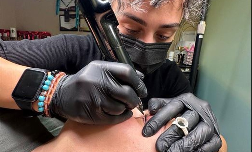 Image 4: Wimpernkranzverdichtung, Powderbrows oder Lippenpigmentierung 