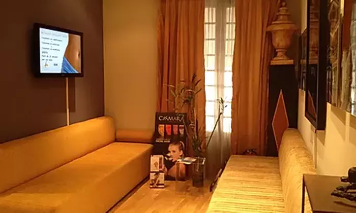 Tratamiento de relleno dérmico facial en Sarve Medicalestetic