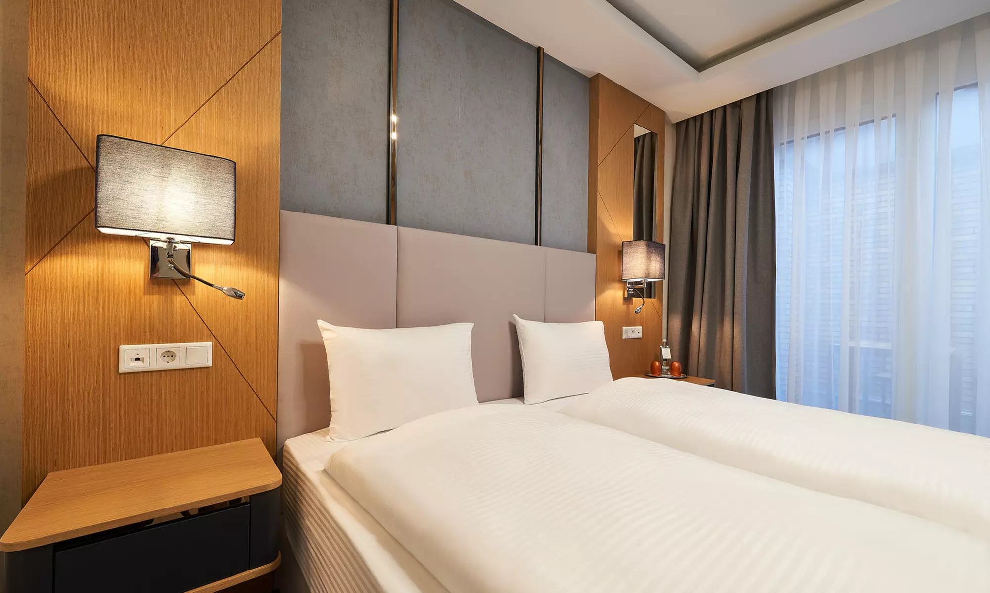 Mainz: 4* WENS Hotel inkl. Tageskarte Bade- & Saunawelt Rheinwelle