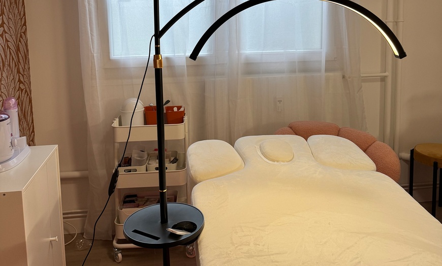 Image 1: Offrez-vous un regard sublimé chez So Sunny Beauty