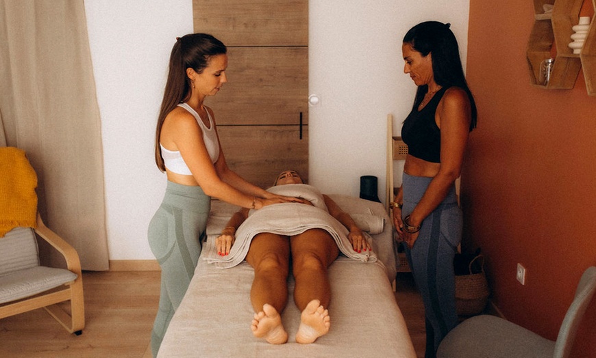 Image 1: Jusqu'à 42% de remise sur Massage - Personnalisé chez Ressource & Équilibre