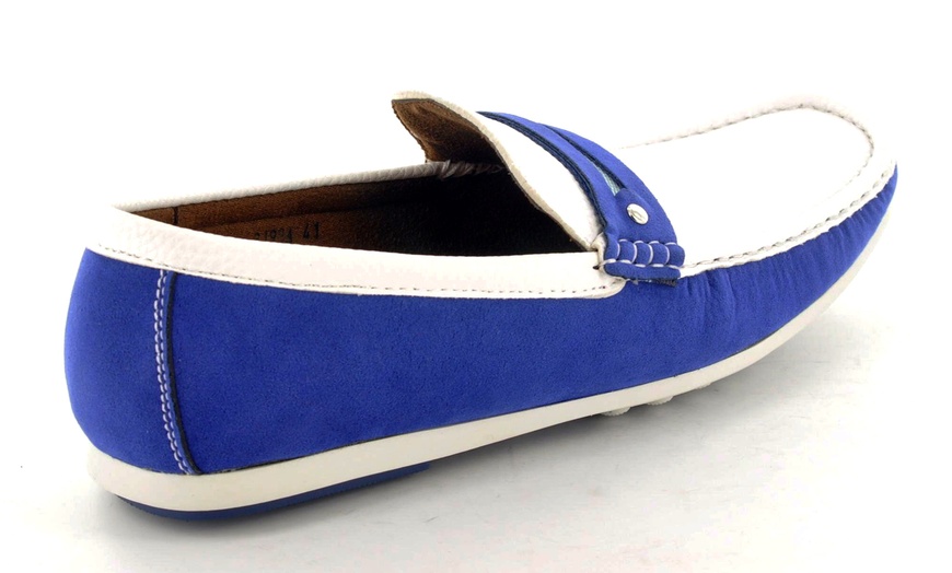 Image 8: Two-Tone Men's Loafers 