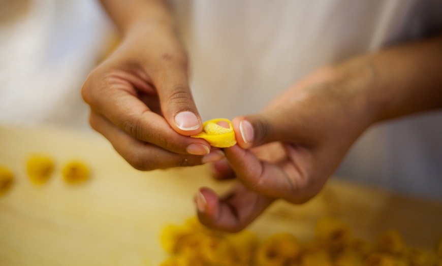 Image 3: Italian Tuscan Dinner or Grandma's Pasta Cooking Class for Solo/Couple