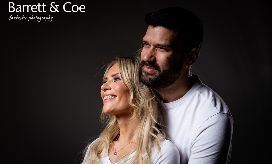 Image 6: Couple Photoshoot I 8'' x 6'' Print Included I Barrett & Coe Studios