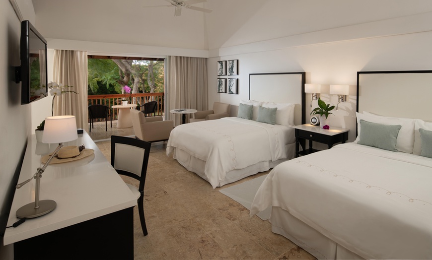 Image 3: 5-Star Resort & Villas in La Romana with Beach Access and Golf Perks
