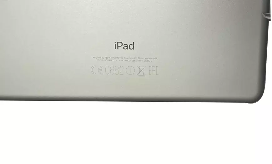 Image 3: Apple ipad 5th Generation Space Grey Refurbished 32GB