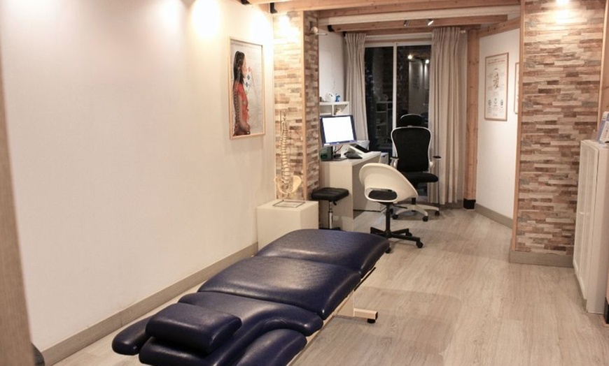 Image 11: Examen postural digital, termografía, chequeo quiropráctico y 1 ajuste