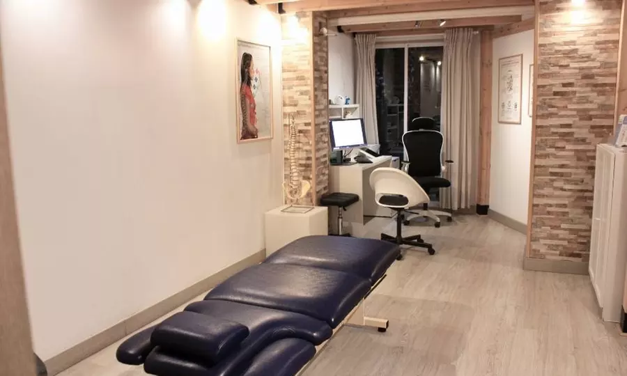 Examen postural digital, termografía, chequeo quiropráctico y 1 ajuste