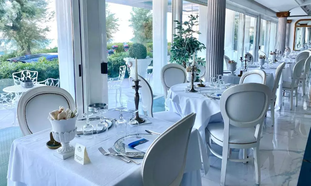 Gabicce Mare 4*: camera doppia con Spa e colazione o mezza pensione