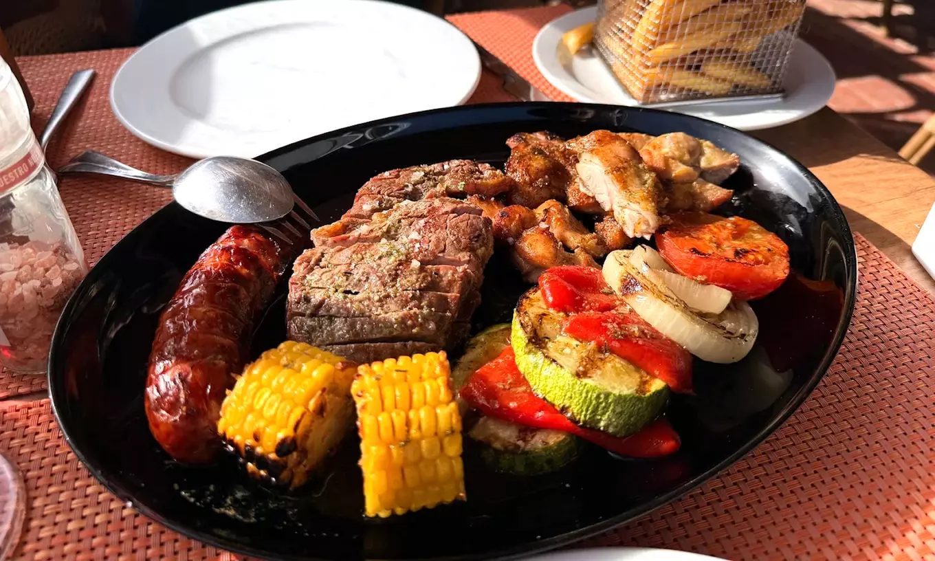 Menú clásico de parrillada con opción prémium para 2