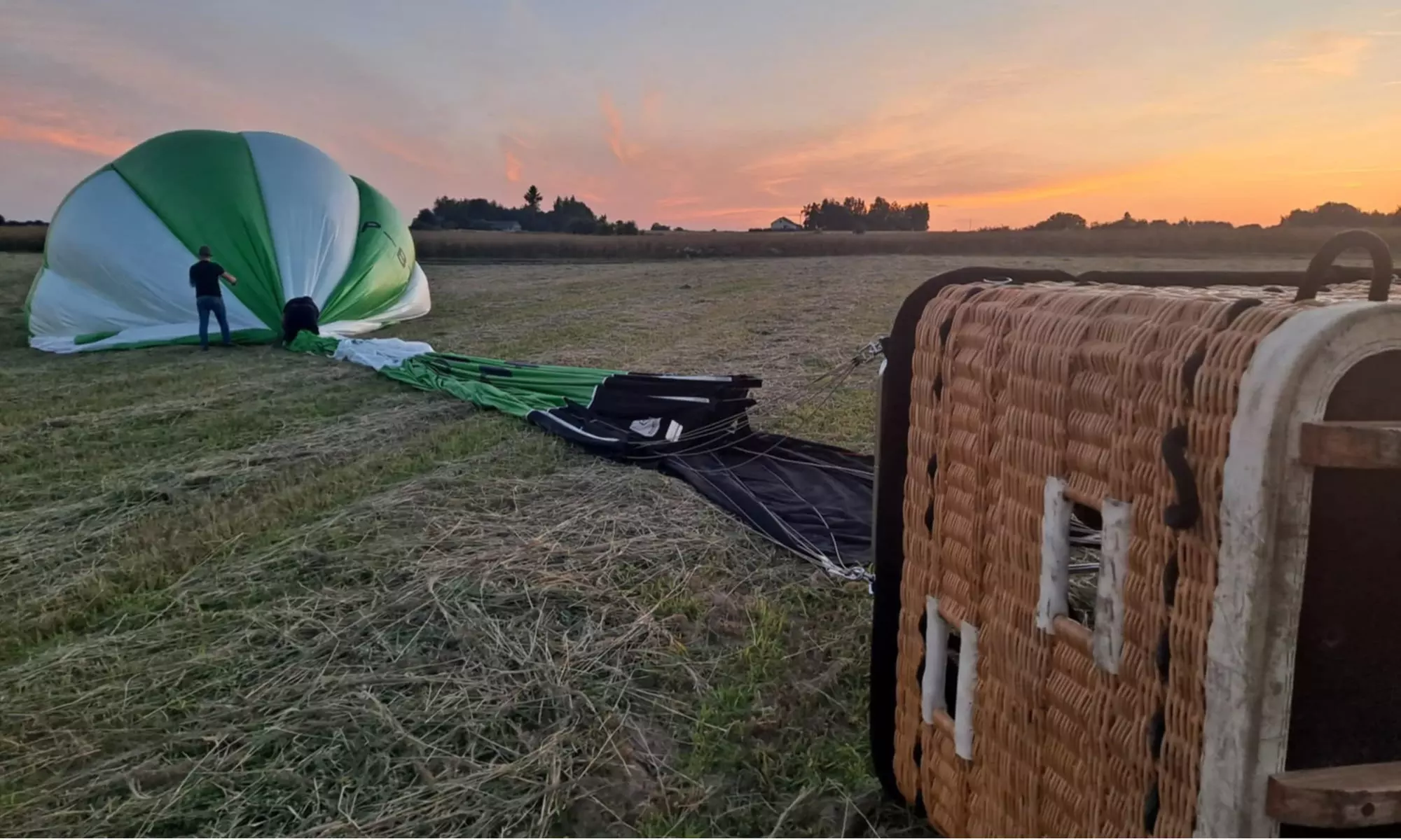 Godzinny lot balonem dla 1-2 osób z pamiątkowym certyfikatem