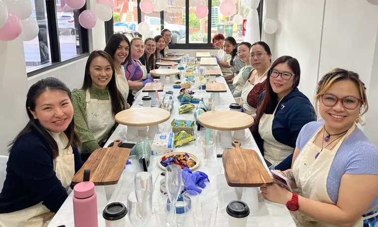 Resin Cheeseboard Workshop for 2, 4, 8, 10 or 14 people (1.5 Hours) - Primary Image