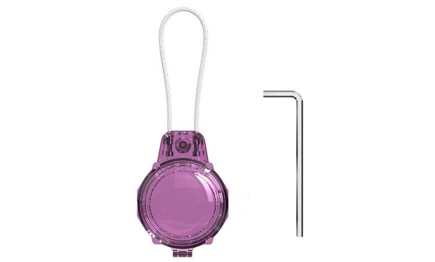 Image 7: Water-Resistant AirTag Key Lock Case