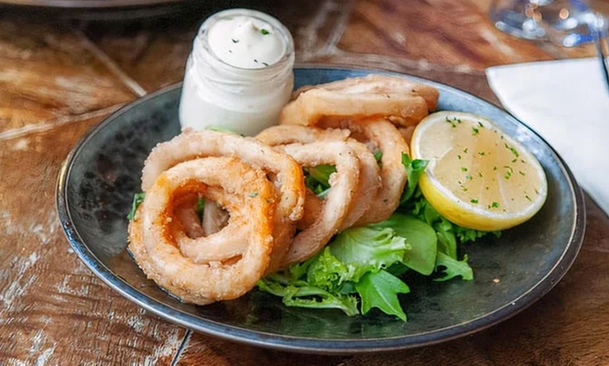 Image 4: $100 or $200 to Spend on Food & Drinks