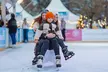 Weihnachts-Special: 2 Std. Schlittschuhlaufen für 2 Erwachsene und optional 2 Kinder (bis zu 26% sparen) - Second Medium