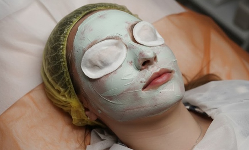 Image 3: Limpieza facial: ultrasonidos, mascarilla, radiofrecuencia o peeling