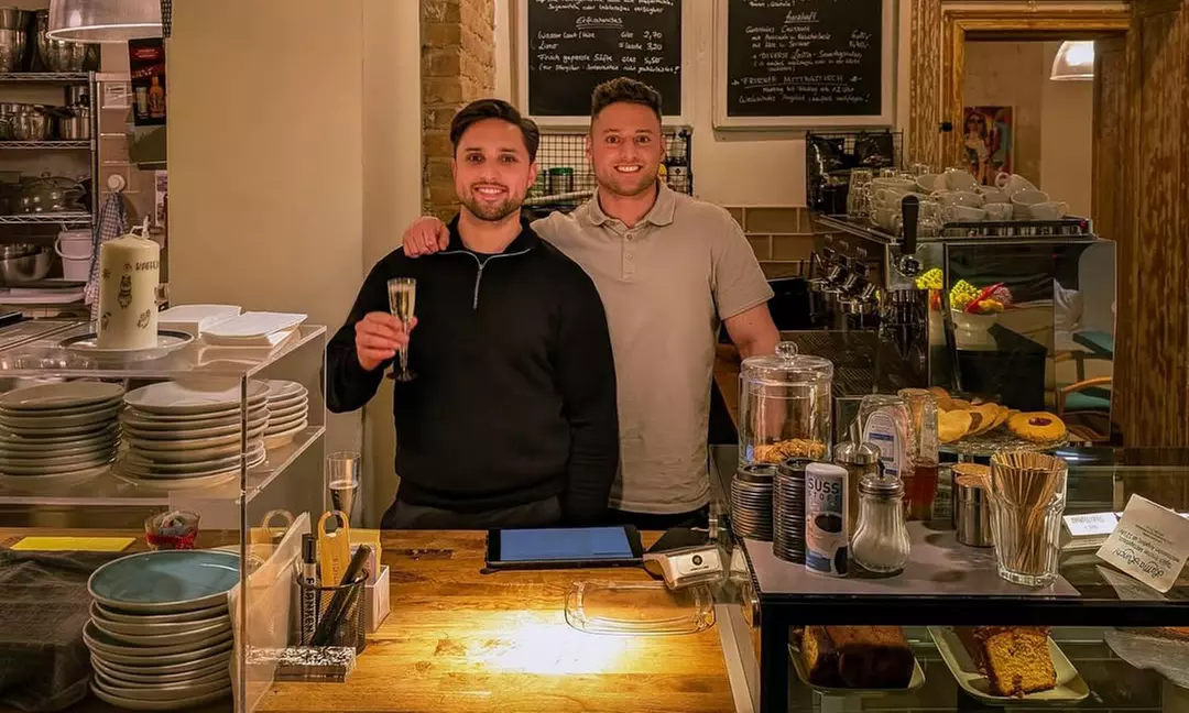 Reichhaltiges modernes Frühstück nach Wahl für 1 bis 4 Personen