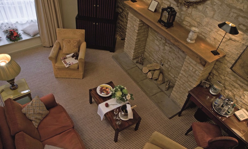 Image 6: Oxfordshire: Double Room with Breakfast
