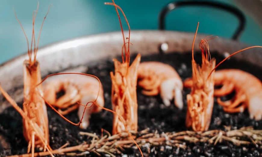 Image 6: Día de playa con hamaca y menú de arroces para 2 o 4 personas