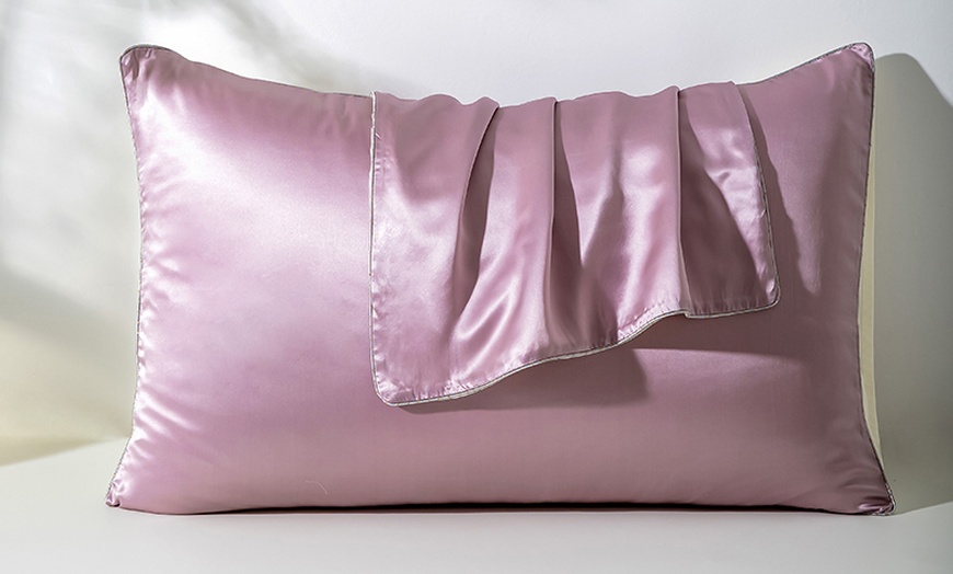 Image 19: 21 Momme Pure Silk Hotel Grade Pillowcase Pair