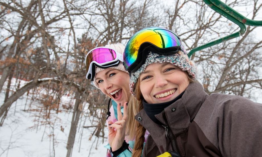 Image 2: Learn To Ski or Snowboard Package in Taylors Falls, Minnesota