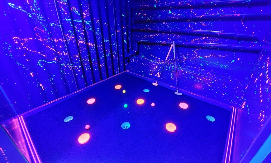 Image 6: Round of Crazy Golf +Soft Drink/Cocktail for 1, 2, / 4 Children/Adults