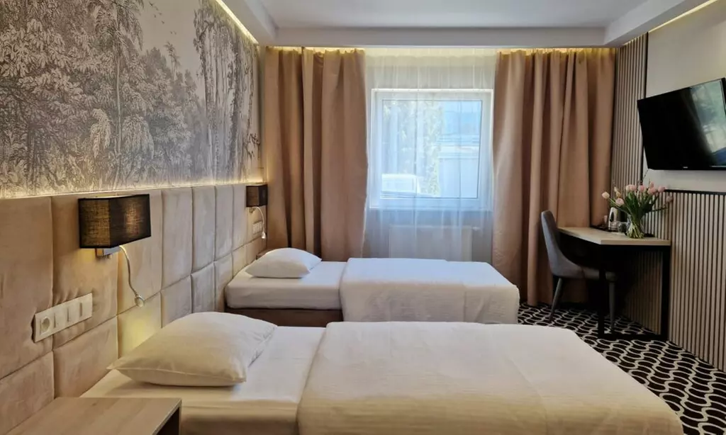 Raszyn k. Warszawy: pokój 2-os. z wyżywieniem, basenem i więcej