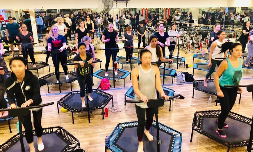 Image 5: New fun female fitness, rebounder class at Saltofit