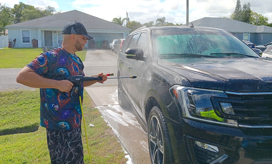 Image 5: Basic Wash, Exterior Wash, Or Full Interior with Exterior Detail