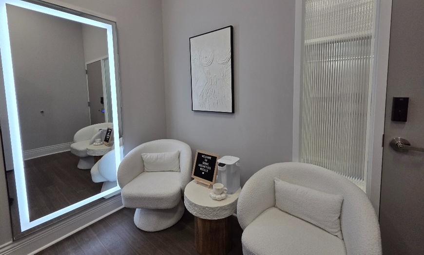 Image 2: Cica Rescue- Korean/ Radiant Cascade Facials, Sea Sponge Peels+ Facial