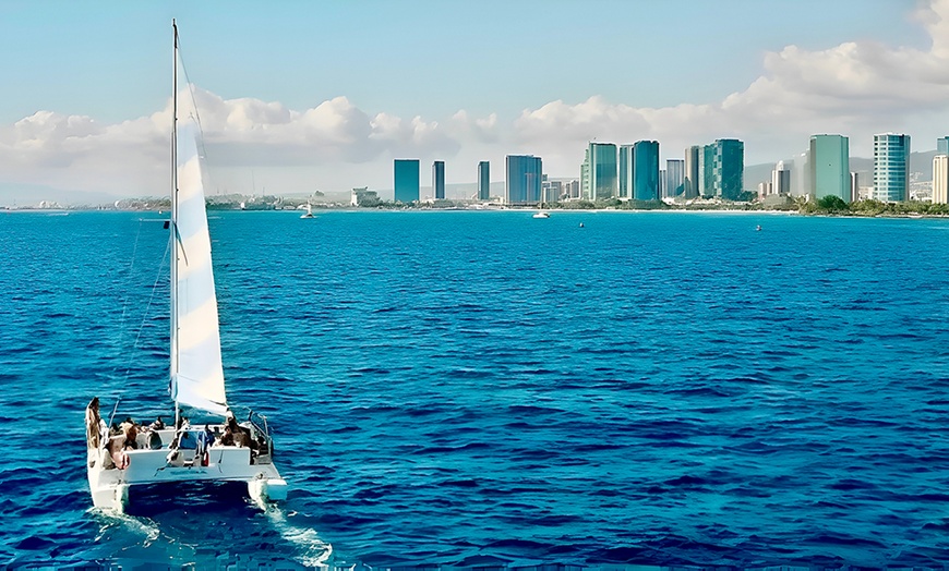 Image 4: 1-Hour Aloha Sail – Waikiki Coastline & Diamond Head Views