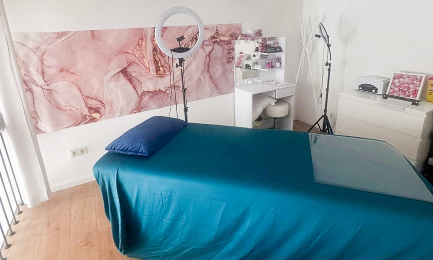 Image 3: Wimperwelle / Browlift / Augenbrauenkorrektur mit Färben für 1 Person