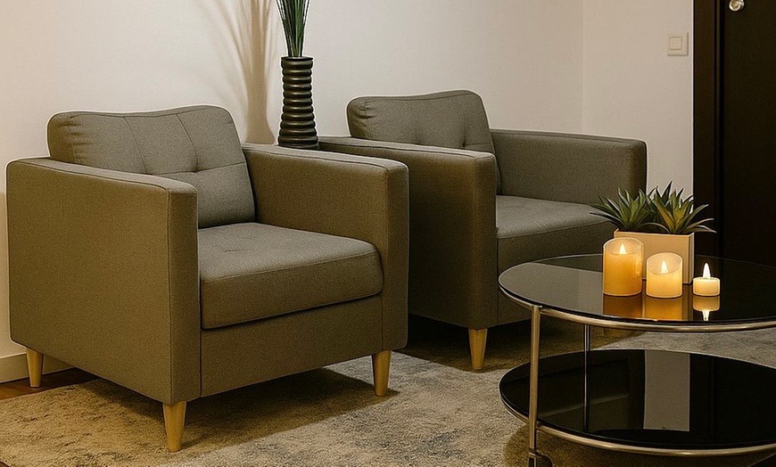 Image 5: Masaje en pareja de 45 o 60 minutos con opción a hidromasaje y sauna