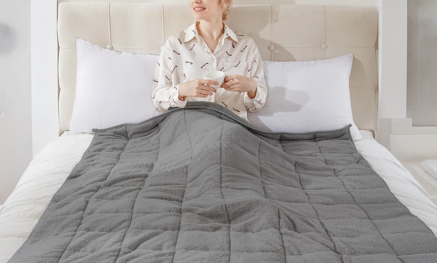 Image 1: Fleece Weighted Blanket for Adults in Various Colours and Sizes