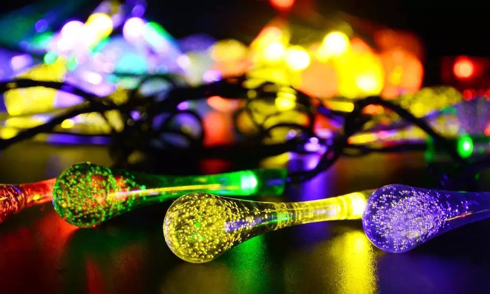 1x oder 2x wasserfeste LED-Solarlichter in Regentropfen-Form in Weiß oder/und mehreren Farben - Second Medium