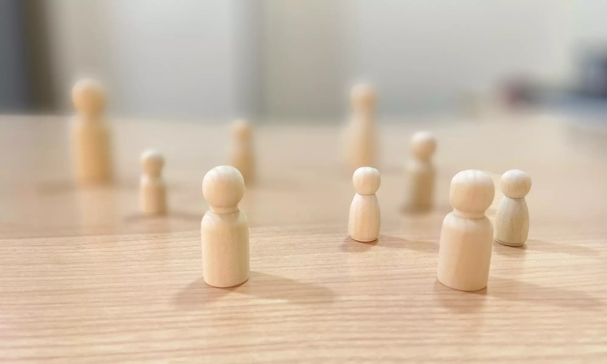 Supera tus bloqueos emocionales con sesiones de constelaciones familiares con la facilitadora Maku Sirera - Primary Image