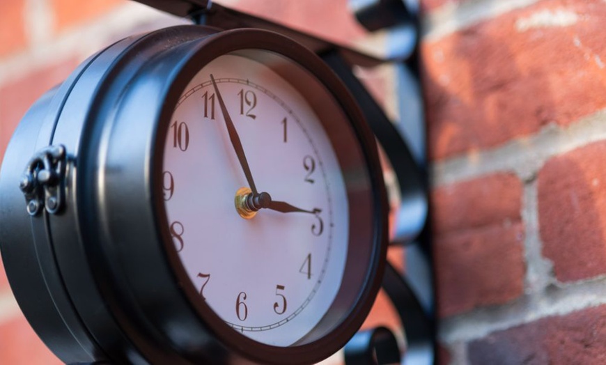 Image 6: Decorative Garden Clocks and Thermometers